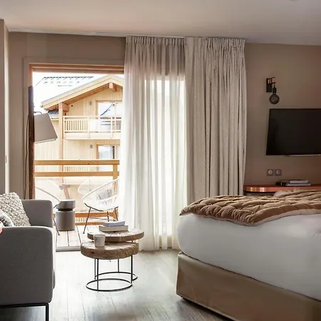 Grandes Rousses & ホテル 5*