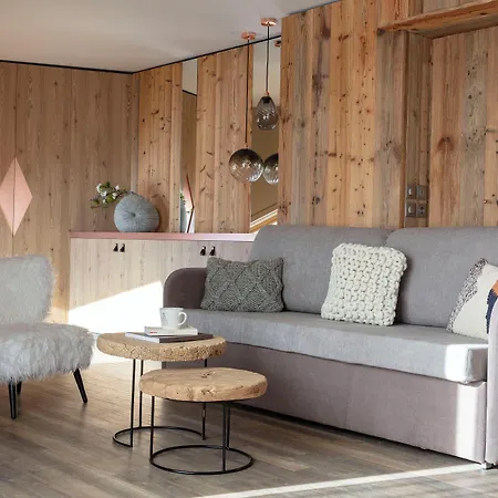 ホテル Grandes Rousses & ラルプ・デュエ